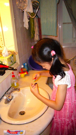20060812_lara_01.jpg